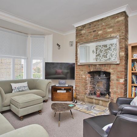Spacious Seaside Escape In The Heart Of Deal, 4 Mins From The Beach Exteriér fotografie