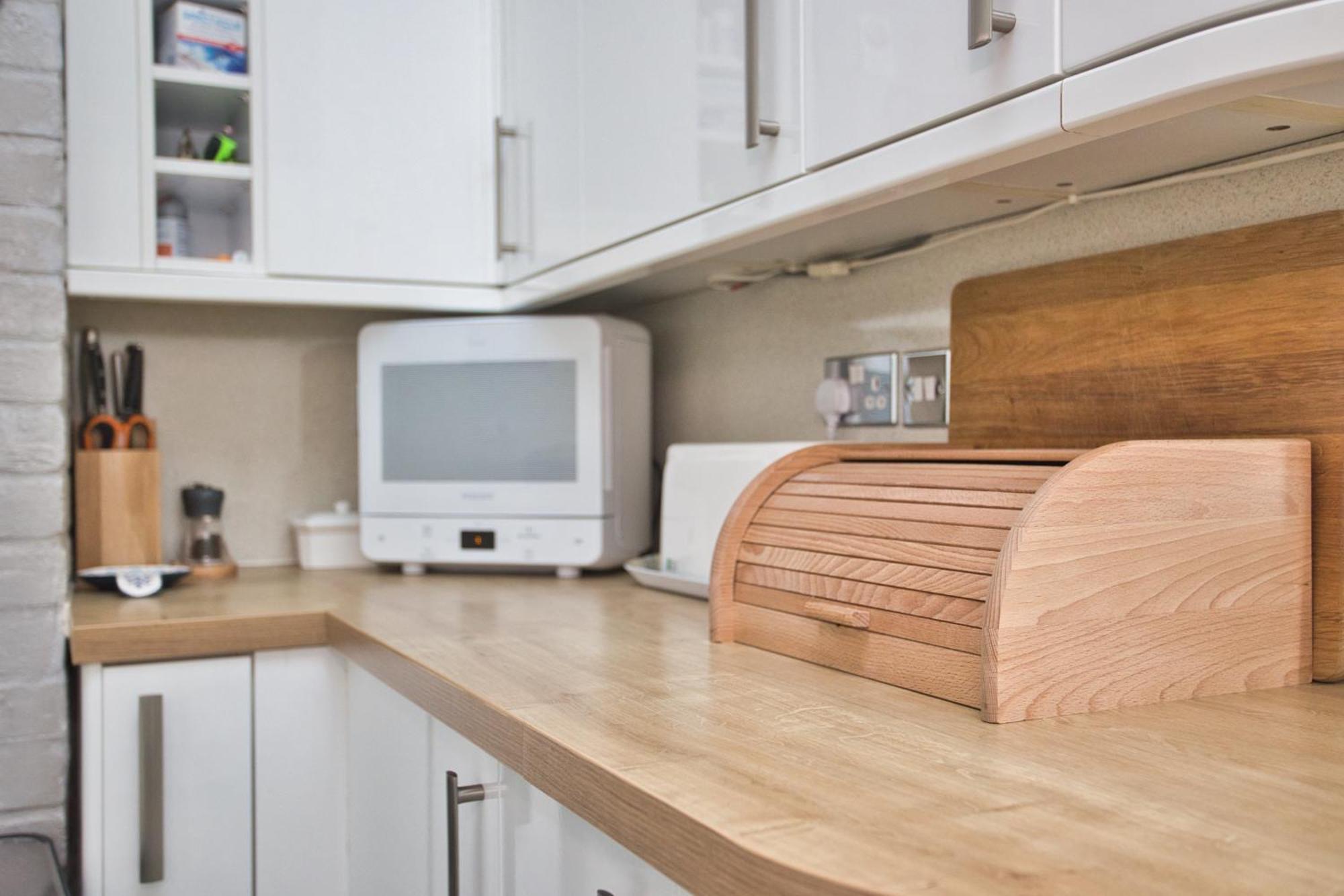 Spacious Seaside Escape In The Heart Of Deal, 4 Mins From The Beach Exteriér fotografie